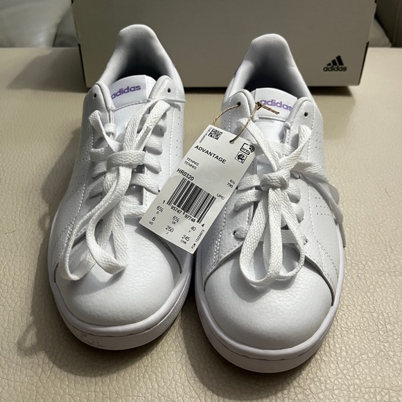 NWB - Adidas Advantage Women’s Sneaker HR0320 - EU 40/US 8 - Picture 2 of 11